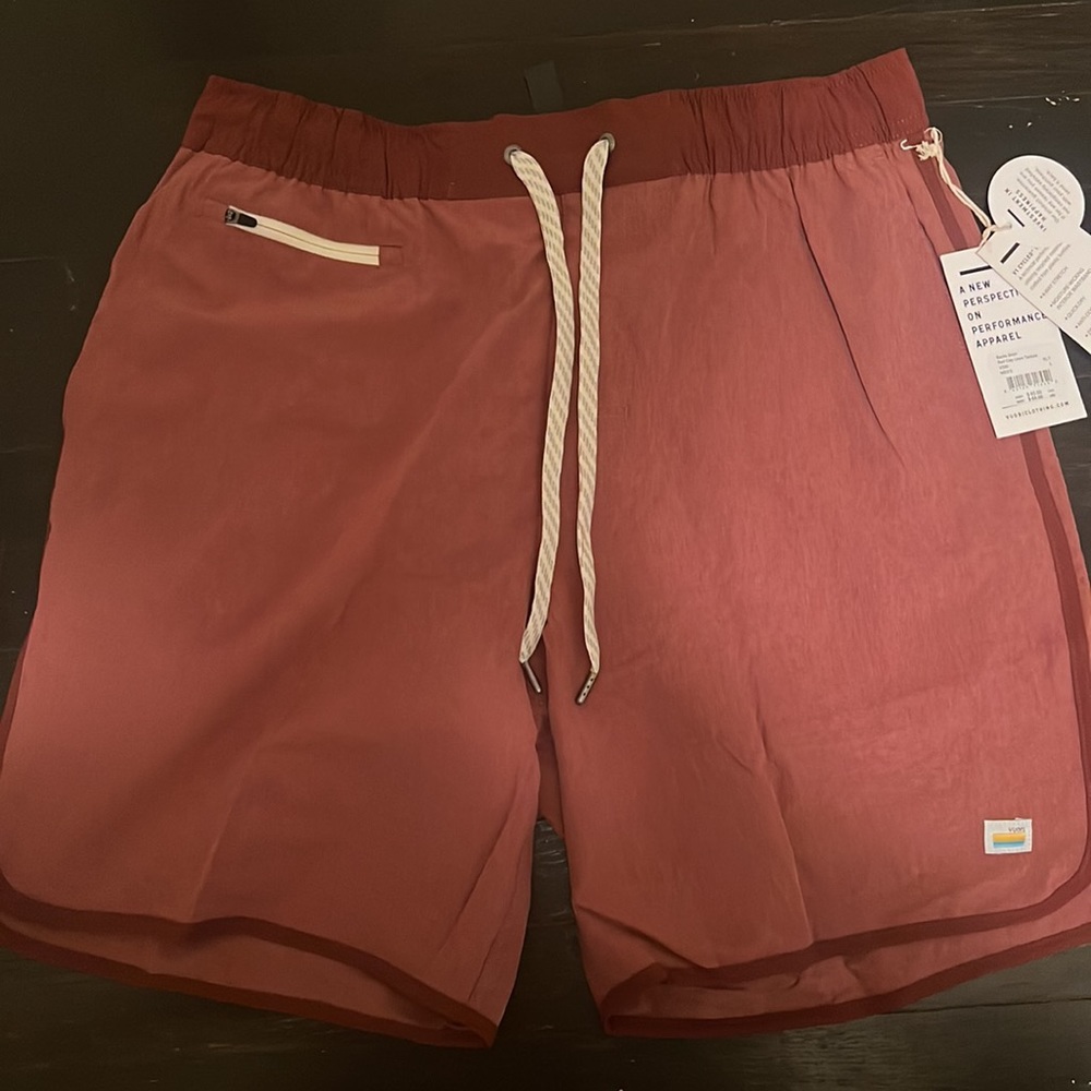 Vuori Men's Banks Athletic Shorts in Mauve/Rust